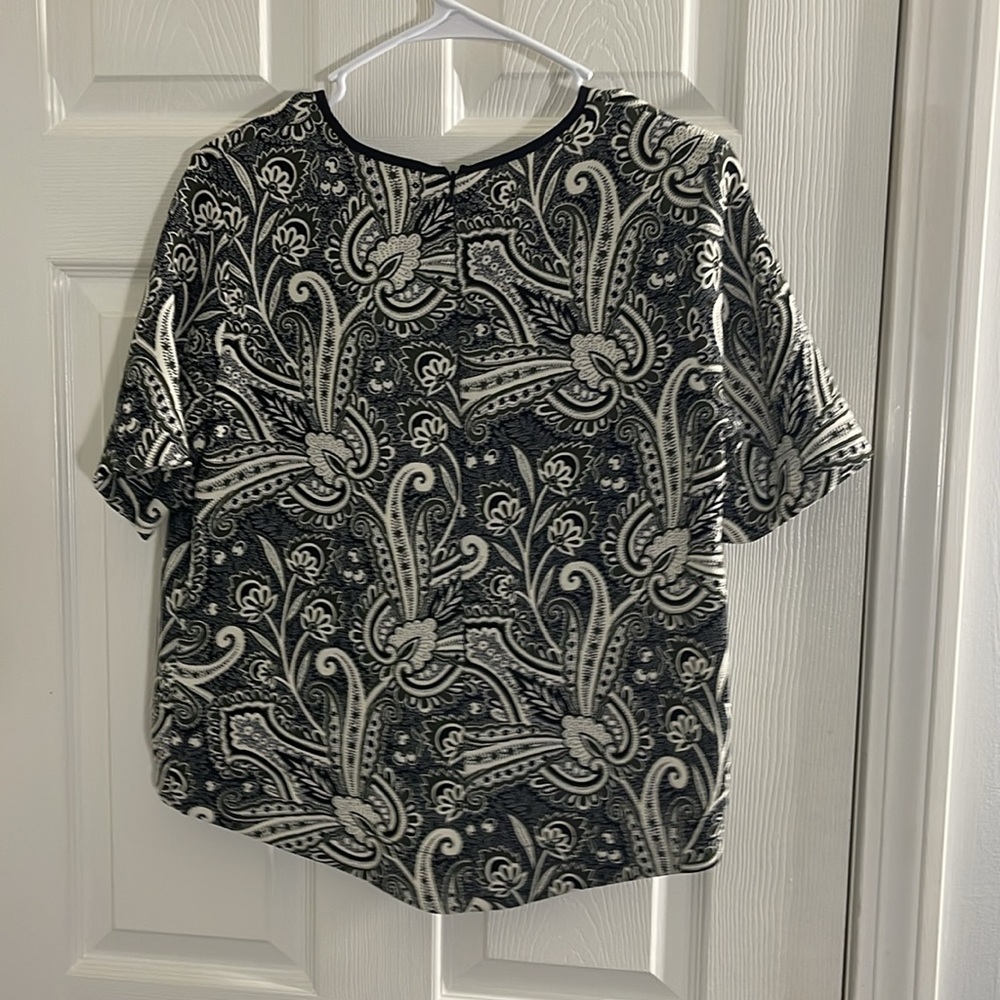 NWT Shop Top, Paisley Women's Sheer sleeve back zippered shirt Size 6 - Picture 6 of 11
